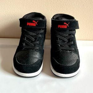 PUMA Boys Childrens Sneakers